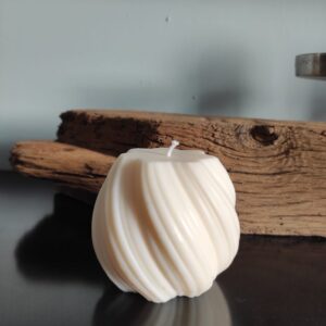 Gerippte gedrehte Sojakerze